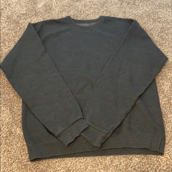 Basic gray Hanes crew neck - Picture 1 of 3